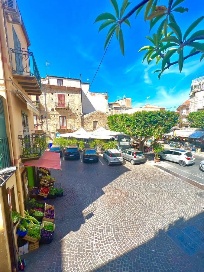 Gira Vota E Furria Vila Santo Stefano di Camastra Exterior foto